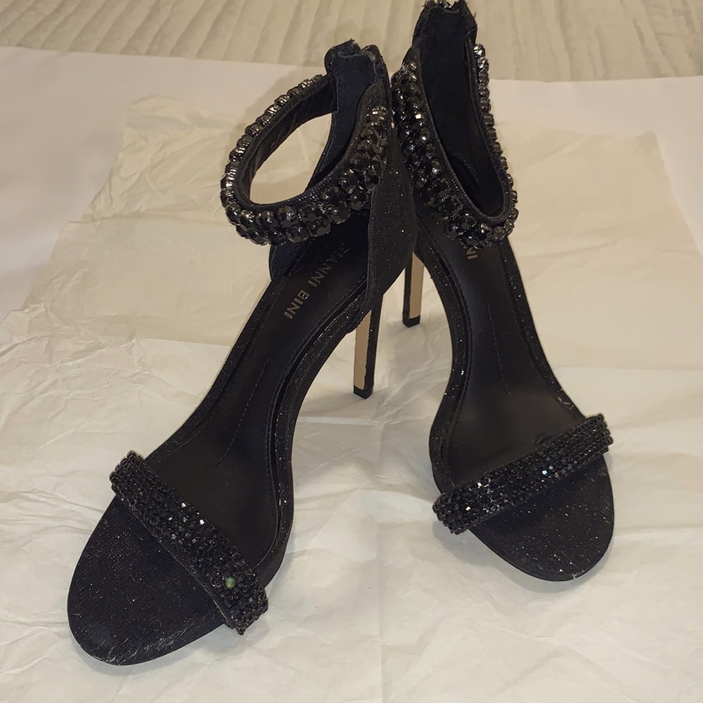Gianni Bini embellished heels